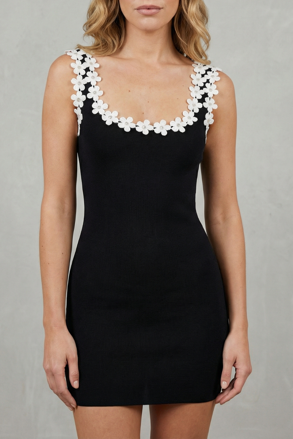 Faith – Sweet contrast – Women’s Bodycon Mini Dress with Flower Details-10598830604631-OLVIA ROSE LONDON