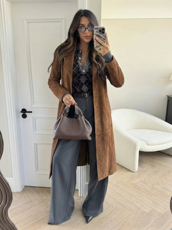 Gillian R, London